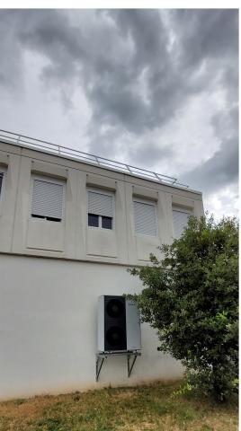 Une PAC de 5,5 kW installée à l’extérieur