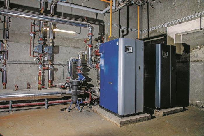 Les deux chaudières de 225 kW chacune fonctionnent en cascade pour la production de chauffage et d'ECS