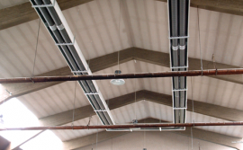 Bande radiante installée en gymnase