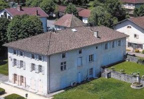 Mairie de Saint-Ismier en vue aérienne